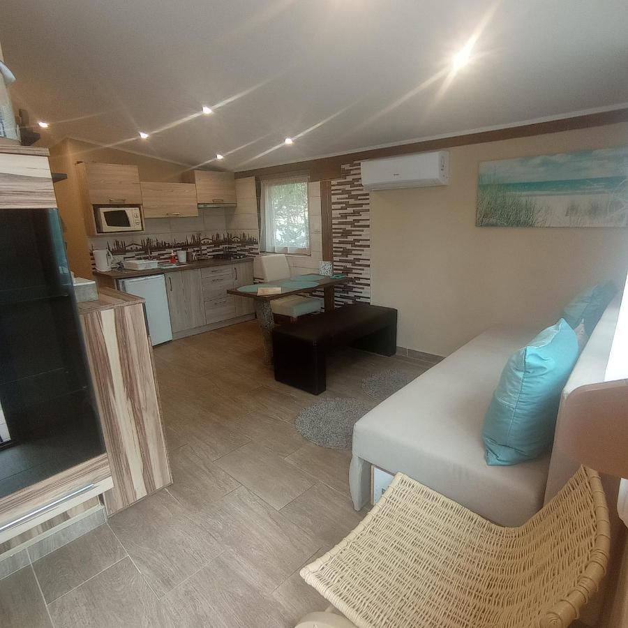Rozsa Apartman Alsóörs Exteriér fotografie