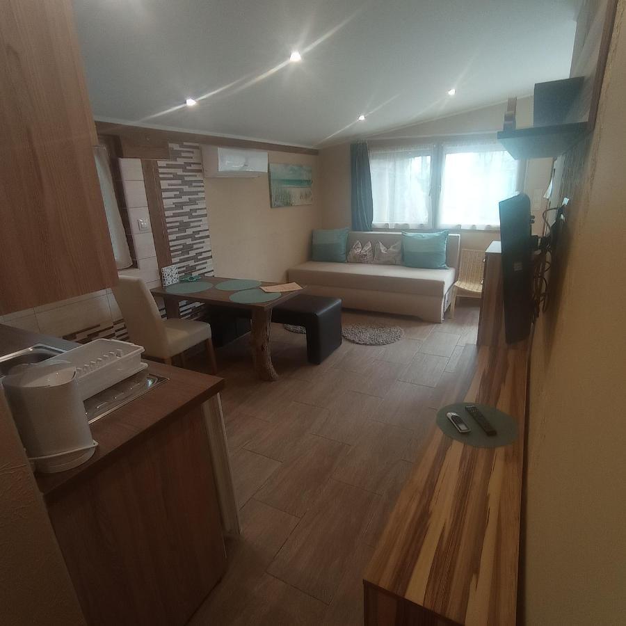 Rozsa Apartman Alsóörs Exteriér fotografie