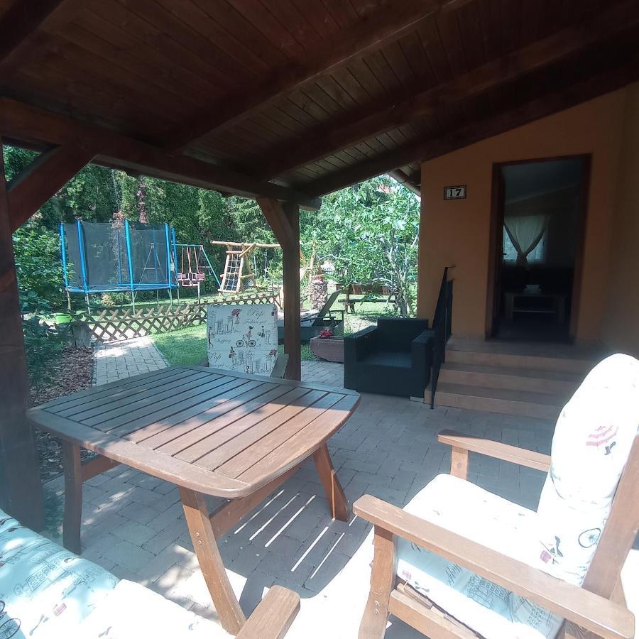 Rozsa Apartman Alsóörs Exteriér fotografie