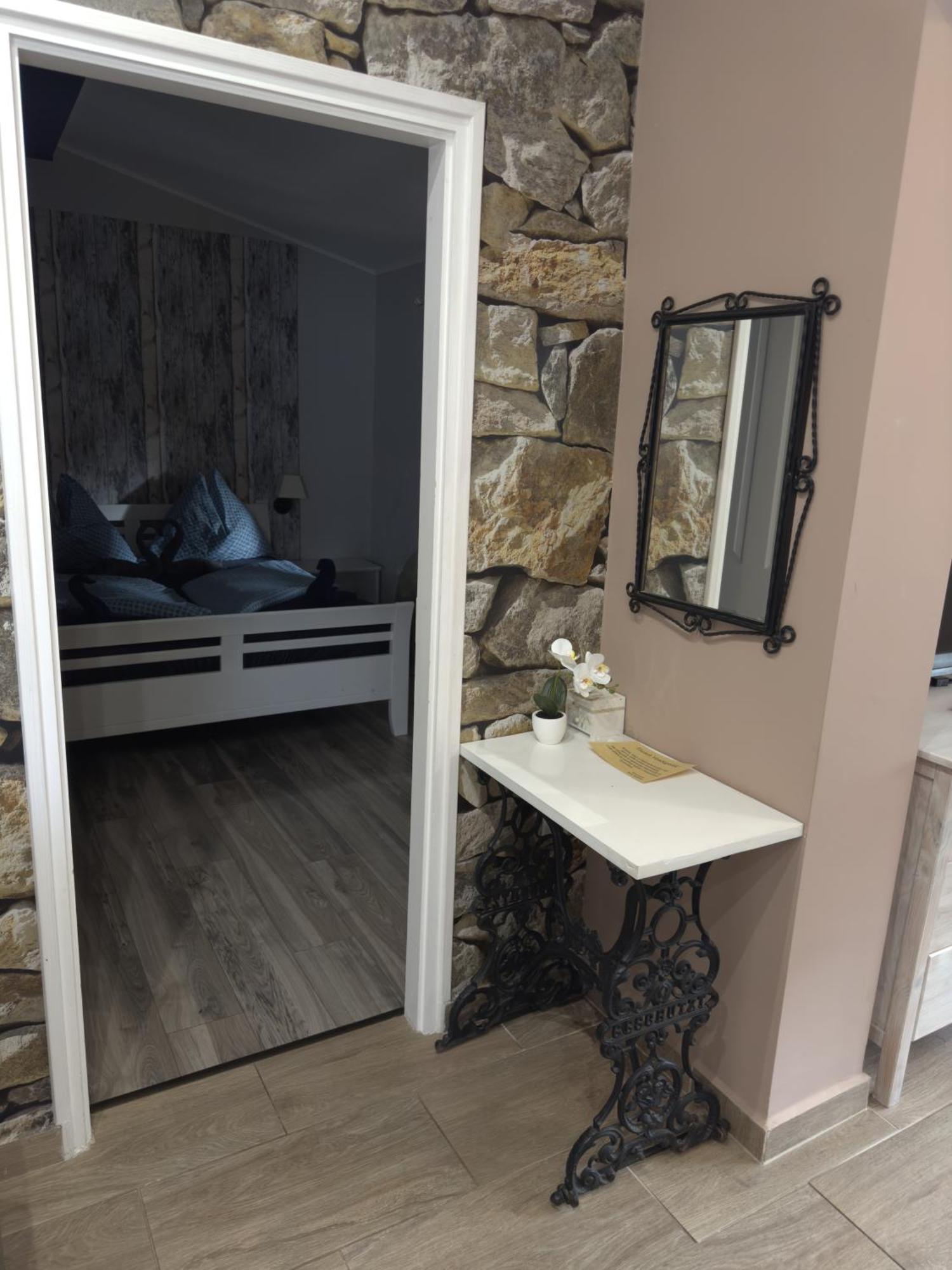 Rozsa Apartman Alsóörs Pokoj fotografie