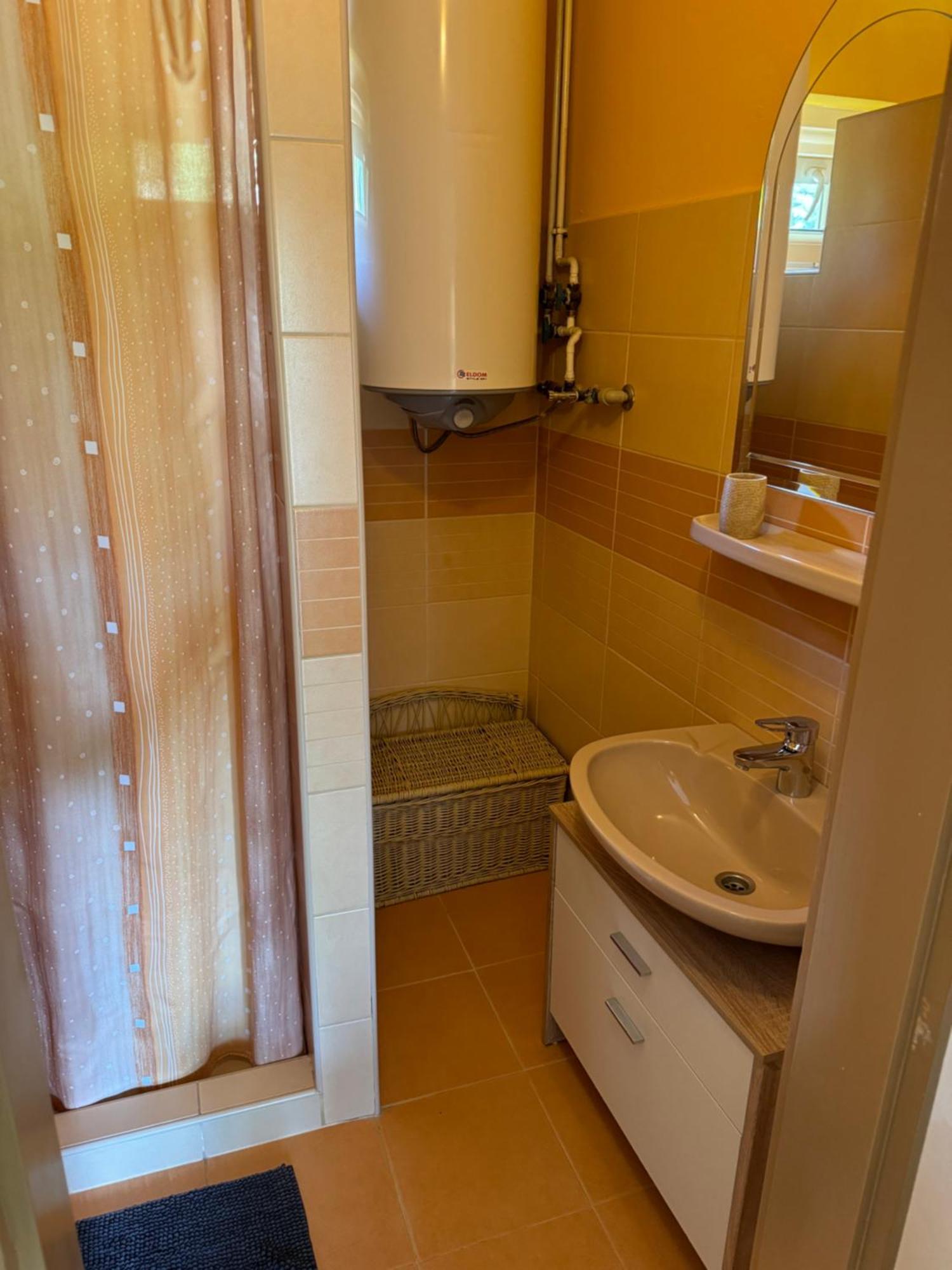 Rozsa Apartman Alsóörs Pokoj fotografie