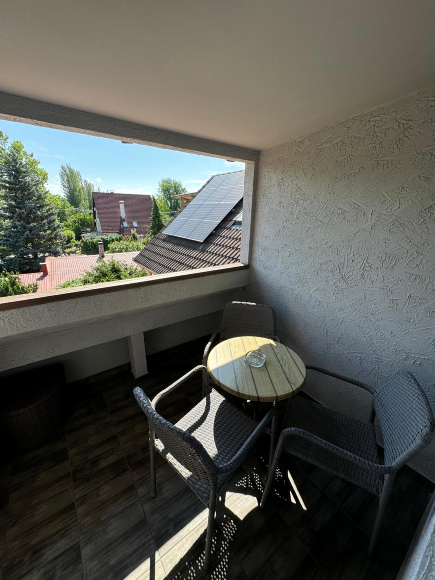 Rozsa Apartman Alsóörs Pokoj fotografie