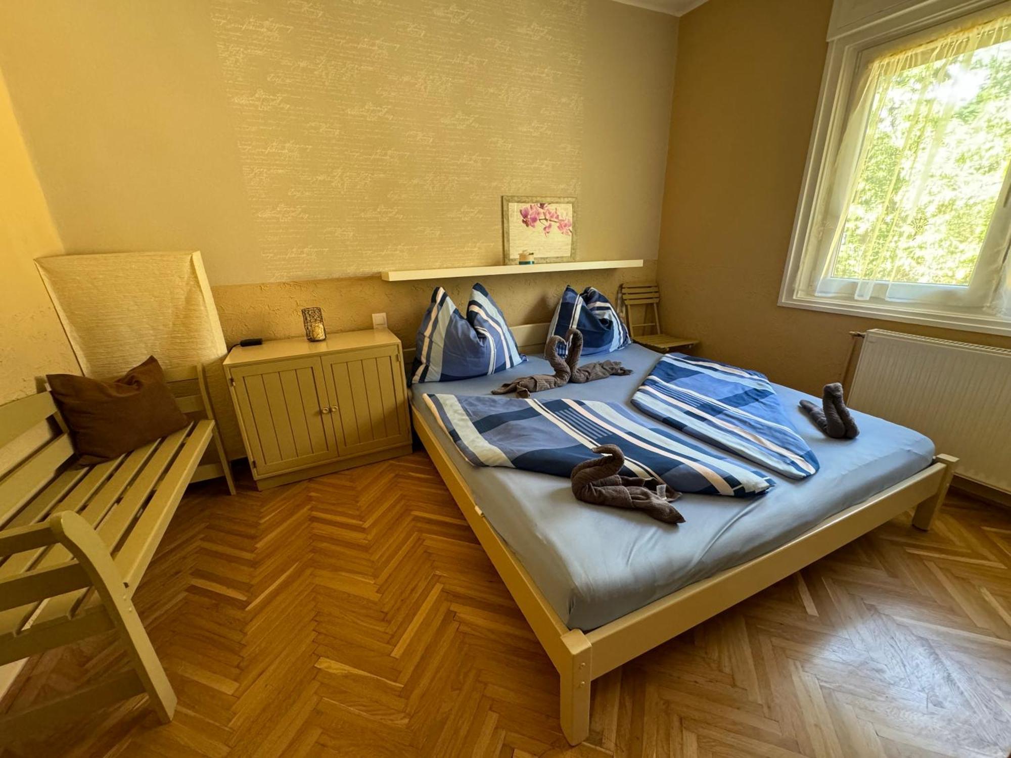 Rozsa Apartman Alsóörs Pokoj fotografie